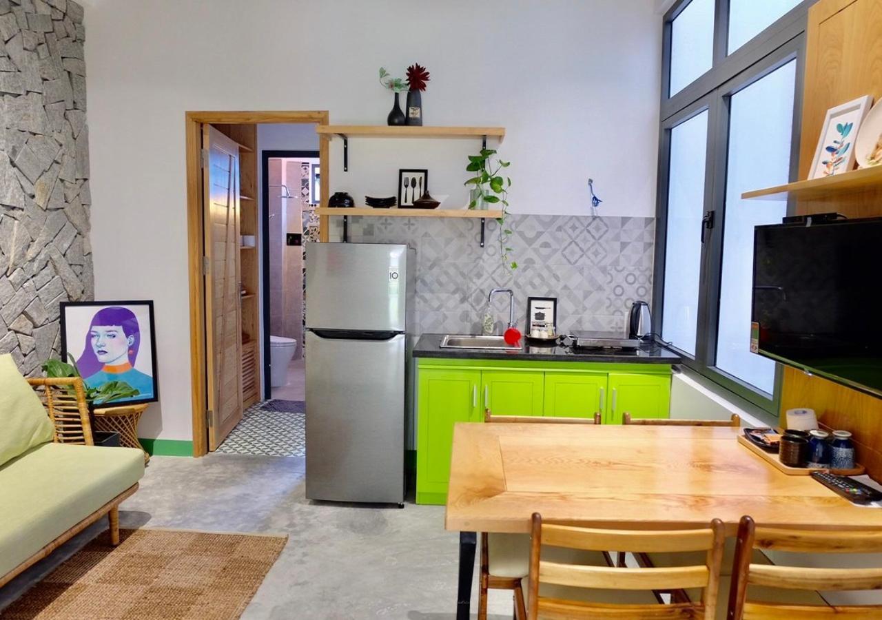 6 Bedroom House - Best Location - 5Mins My Khe Beach Дананг Екстер'єр фото