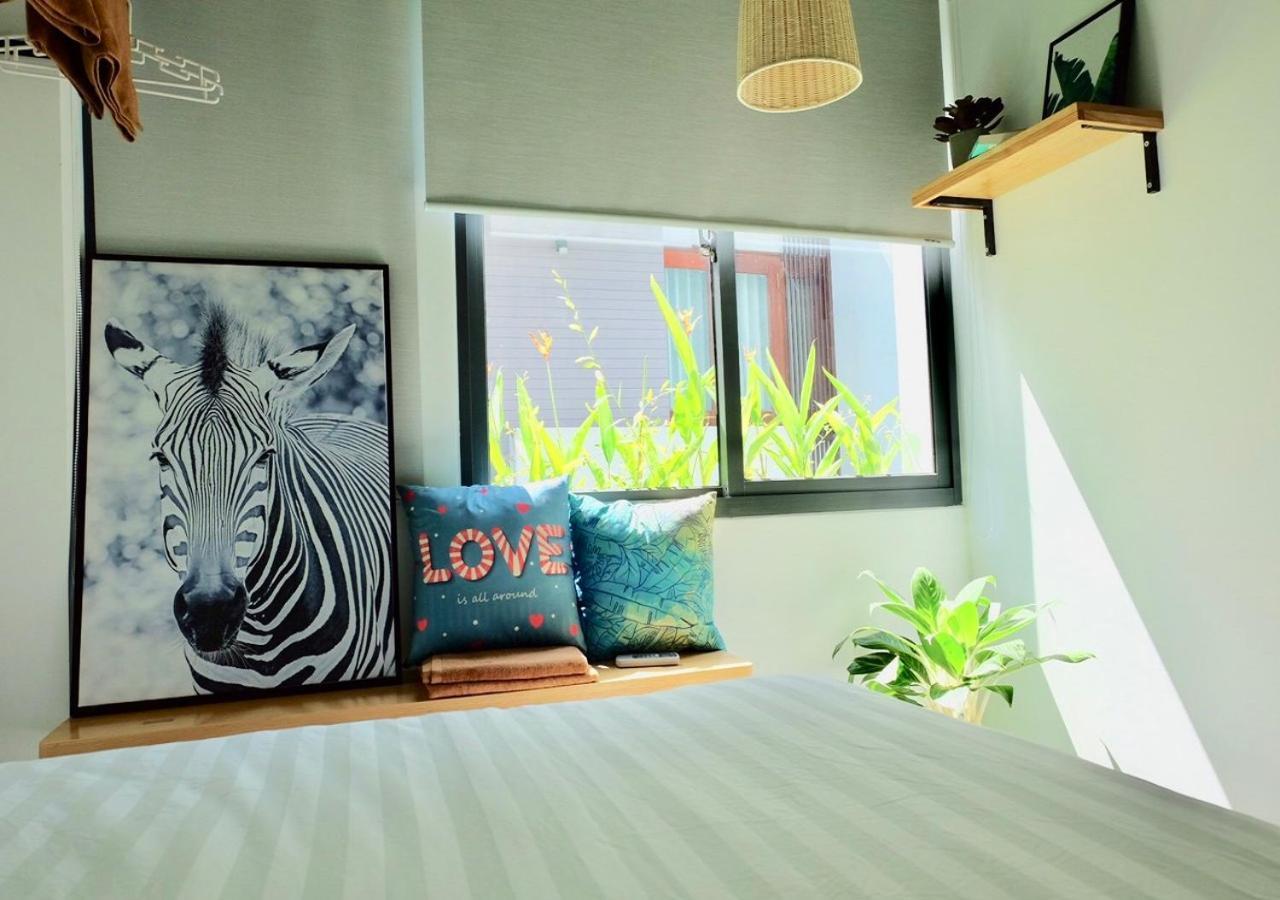 6 Bedroom House - Best Location - 5Mins My Khe Beach Дананг Екстер'єр фото